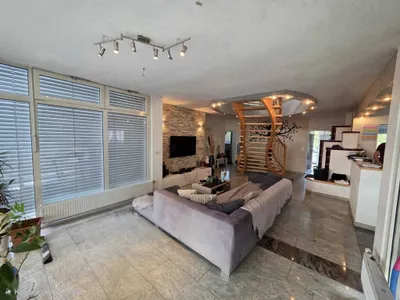 6-Zimmer-Haus kaufen in Wolfsberg – 191 m², € 439.000 – Bild 5 von 13