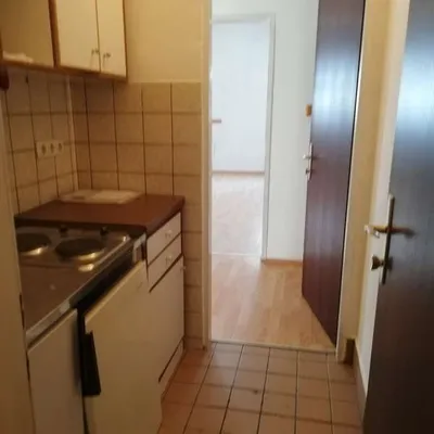 2-Zimmer-Gewerbeimmobilie mieten in Wiener Neustadt – 78 m², € 750 – Bild 3 von 6