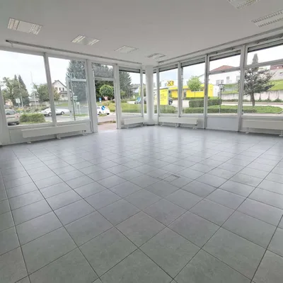 1-Zimmer-Gewerbeimmobilie mieten in Amstetten – 69 m², € 701 – Bild 2 von 6