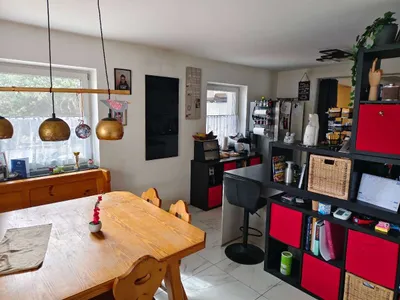 6-Zimmer-Haus kaufen in Feldkirchen – 196 m², € 330.000 – Bild 4 von 43