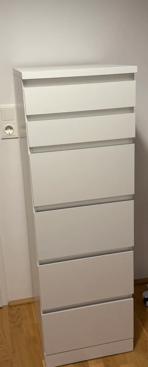 Schmuckkasten von Ikea, € 85,- (4020 Linz)