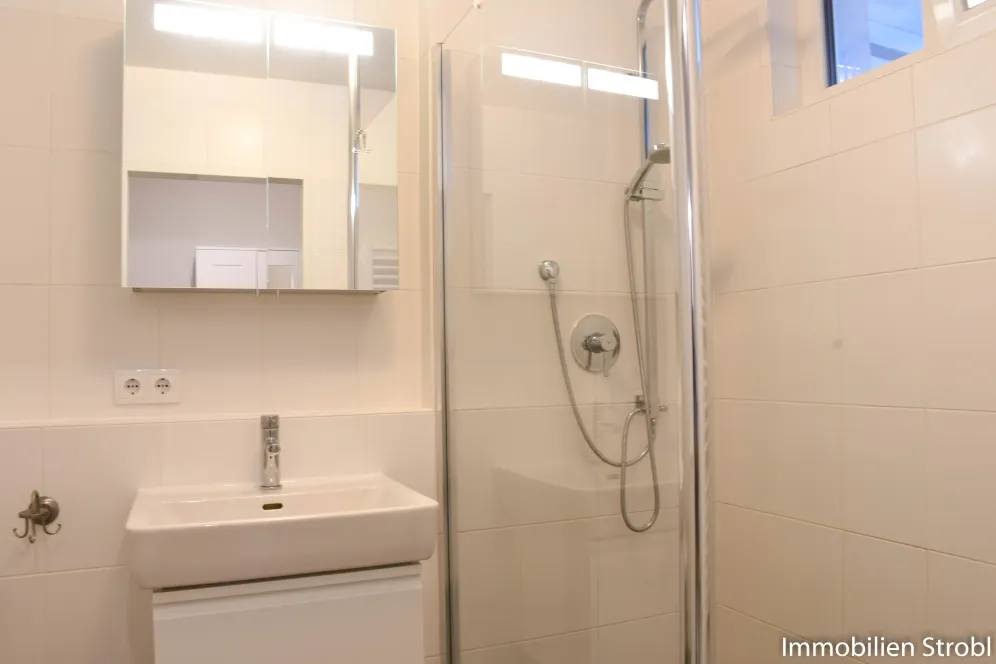 Charmante 2-Zimmer-Wohnung in Hallein-Rif – pohled 3