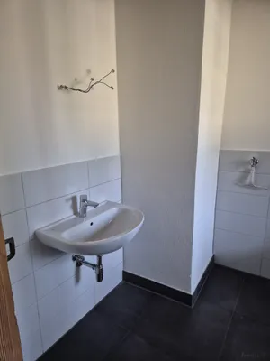 6-Zimmer-Immobilie mieten in Weiz – 220 m², € 3.210 – Bild 15 von 17