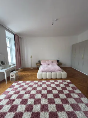 Elegante 4-Zimmer-Wohnung im 1. Bezirk – Bild 3