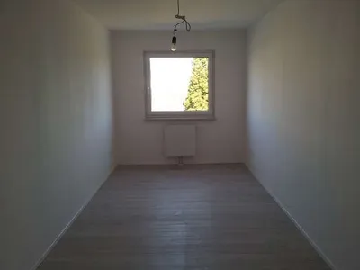 2-Zimmer-Gewerbeimmobilie mieten in Baden – 53 m², € 710 – Bild 2 von 9