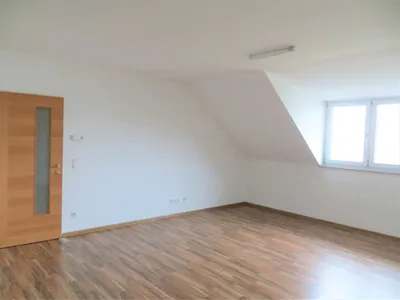 2-Zimmer-Wohnung mieten in Linz – 60 m², € 655 – Bild 4 von 7