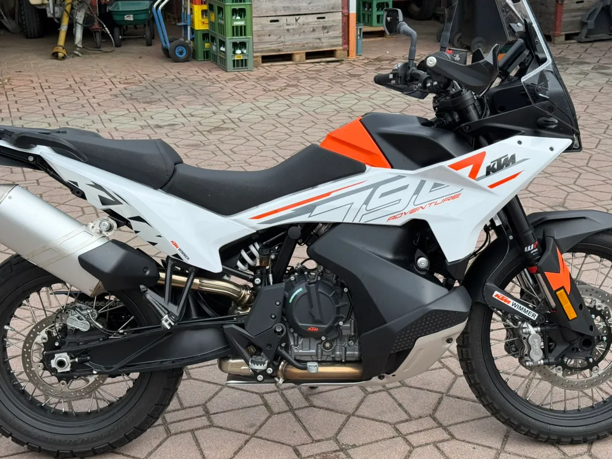 KTM 790