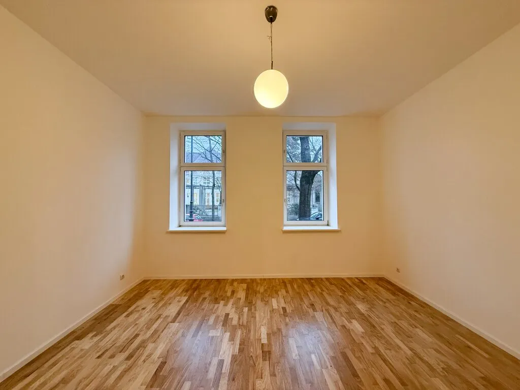 Lokal użytkowy, 131 m²