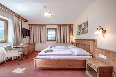 24-Zimmer-Haus kaufen in Kitzbühel – 1 021 m², € 3.390.000 – Bild 3 von 4