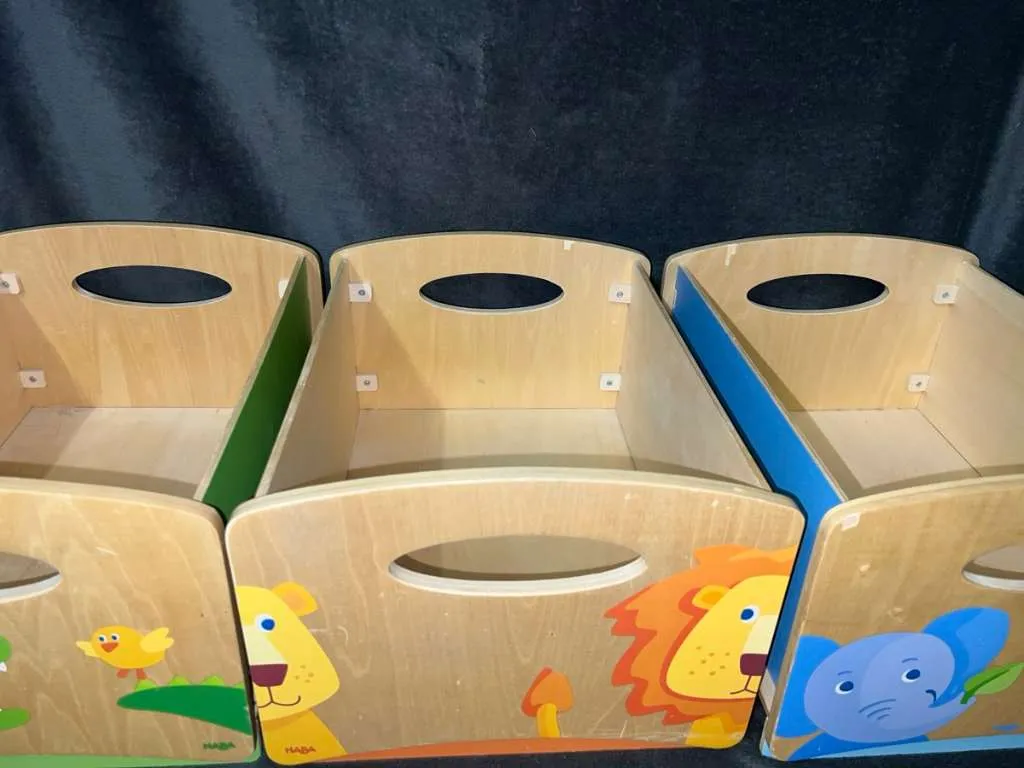 Spielzeugkisten stapelbar Haba, € 10,- (7111 Parndorf)