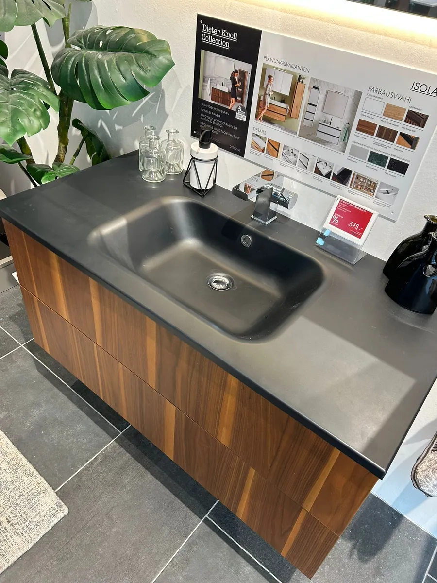 Badezimmer-SET Dieter Knoll, € 899,- (3500 Lerchenfeld)