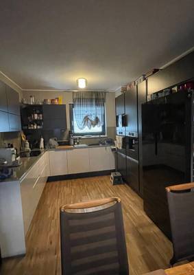 Moderne 4-Zimmer Mietwohnung mit großer Terrasse zur Weitergabe (1230 Wien) – Bild 2