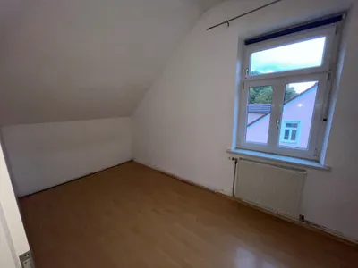 Wohnung mieten in Leoben – 78 m², € 355 – Bild 1 von 10