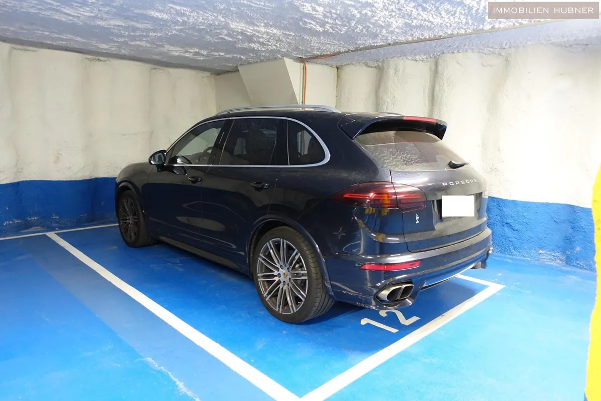ab 1.11.26: Garagenplatz beim Spittelberg zu vermieten! Auto-Lift! - Ansicht 2