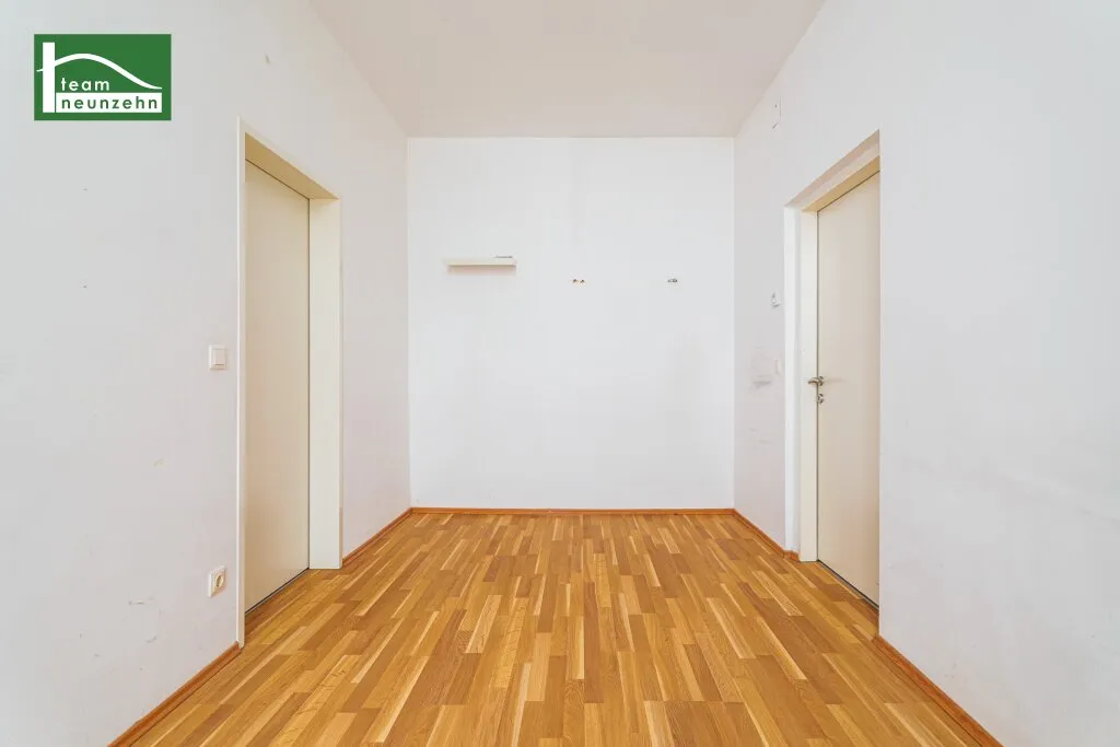 Anlegerpreis - Gepflegte Altbau-Wohnung in Hofruhelage nahe Bahnhof Meidling - Barrierearmes Erdgeschoss! - Ansicht 2
