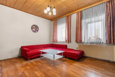 7-Zimmer-Haus kaufen in Völkermarkt – 194 m², € 227.000 – Bild 2 von 19