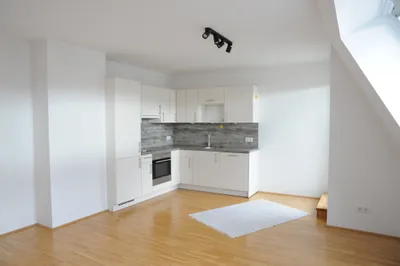 Exklusive Dachterrassenwohnung 2 Zimmer, Hetzendorf, teilmöbliert