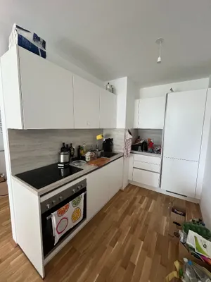 Zwischenmiete: Helle, voll ausgestattete 55-m²-Wohnung mit Balkon im Sommer – Bild 2