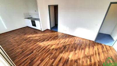 SANIERTE SINGLEWOHNUNG *INKL. KÜCHENZEILE*