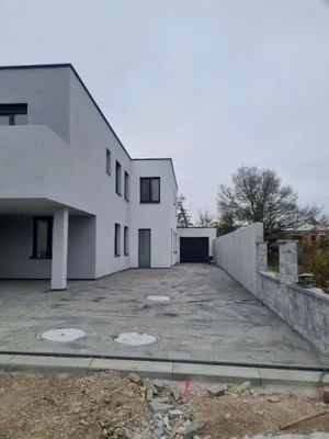 3-Zimmer-Haus mieten in Neusiedl am See – 115 m², € 2.200 – Bild 2 von 10