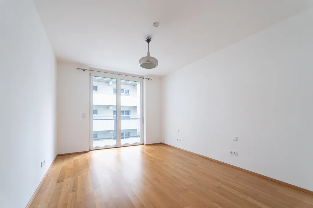 Lichtdurchflutete 2-Zimmer-Wohnung in Graz St. Leonhard | JETZT mit Vermieterbonus: In den ersten 6 Monaten € 100, - weniger Miete zahlen! - Ansicht 2