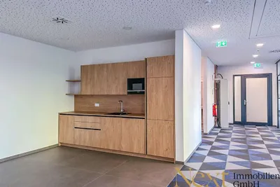 Gewerbeimmobilie mieten in Wels-Land – 352 m², € 5.804 – Bild 6 von 8