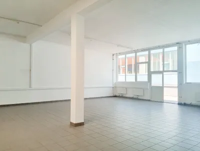 Gewerbeimmobilie mieten in Wiener Neustadt – 178 m², € 999 – Bild 2 von 11
