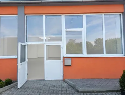 Gewerbeimmobilie mieten in Wiener Neustadt – 178 m², € 999 – Bild 3 von 11
