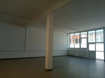 Gewerbeimmobilie mieten in Wiener Neustadt – 178 m², € 1.300 – Bild 2 von 10