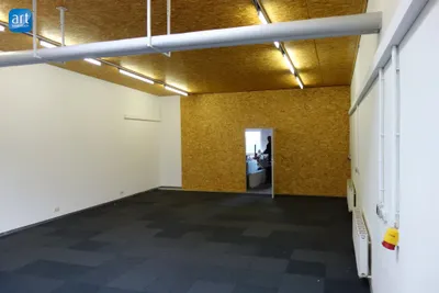 Gewerbeimmobilie mieten in Ried im Innkreis – 322 m², € 2.129 – Bild 8 von 11