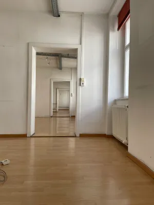 4-Zimmer-Gewerbeimmobilie mieten in Wien – 93 m², € 1.402 – Bild 4 von 10