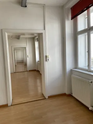 4-Zimmer-Gewerbeimmobilie mieten in Wien – 93 m², € 1.402 – Bild 7 von 10