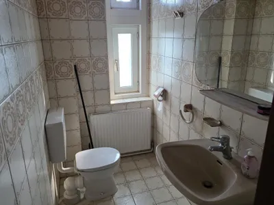 Immobilie kaufen in Wiener Neustadt – 909 m², € 495.000 – Bild 26 von 36