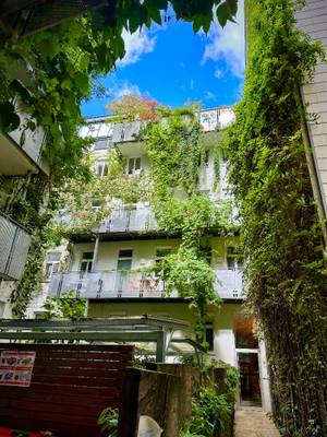 Nachmieter*in gesucht! Wunderschöne Altbauwohnung mit Balkon in kühler Innenhofoase direkt beim Brunnenmarkt