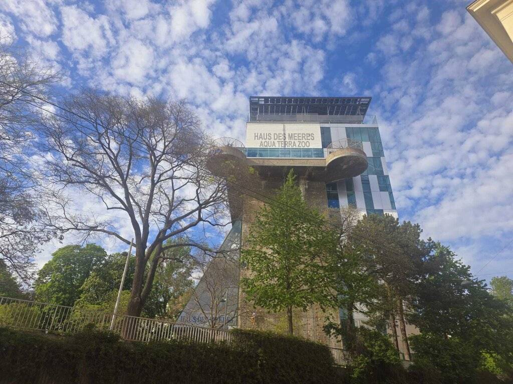 ++ Nur wenige Schritte vom Haus des Meeres und Mariahilfer Straße entfernt + Moderne Terrassenwohnung 62m², 1060 Wien - Top Ausstattung, Fußbodenheizung/Klima/Lift ++, Wien