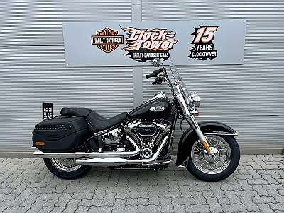 Harley-Davidson Softail Heritage Classic 114 FLHCS Premium Chro...