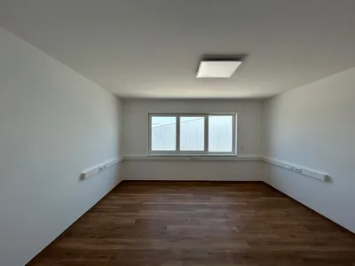 4-Zimmer-Gewerbeimmobilie mieten in Baden – 113 m², € 1.746 – Bild 10 von 15