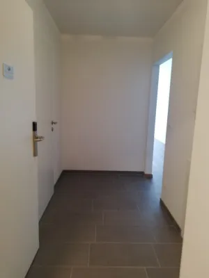 3-Zimmer-Wohnung mieten in Wiener Neustadt – 61 m², € 790 – Bild 2 von 9