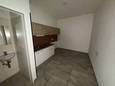 Gewerbeimmobilie kaufen in Wien – 90 m², € 215.000 – Bild 5 von 8