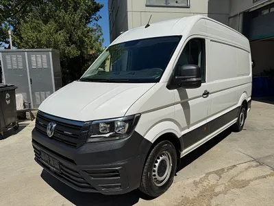 VW Crafter Kasten 35 mittellang Hochdach RWD Transporter / Kastenwagen