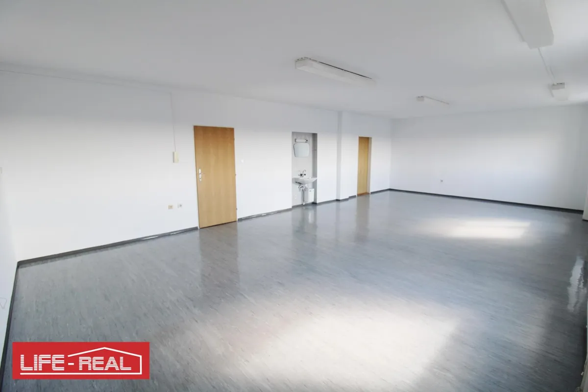 helles, geräumiges Büro in Traun - Ansicht 3