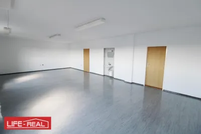 2-Zimmer-Gewerbeimmobilie mieten in Linz Land – 87 m², € 730 – Bild 2 von 5