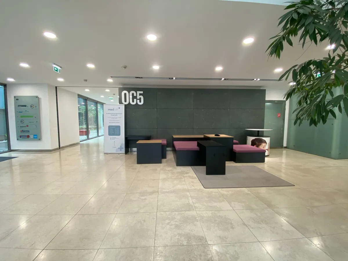 OC5 - Neubaubüro - bei der U2-Verlängerung - Widok 3