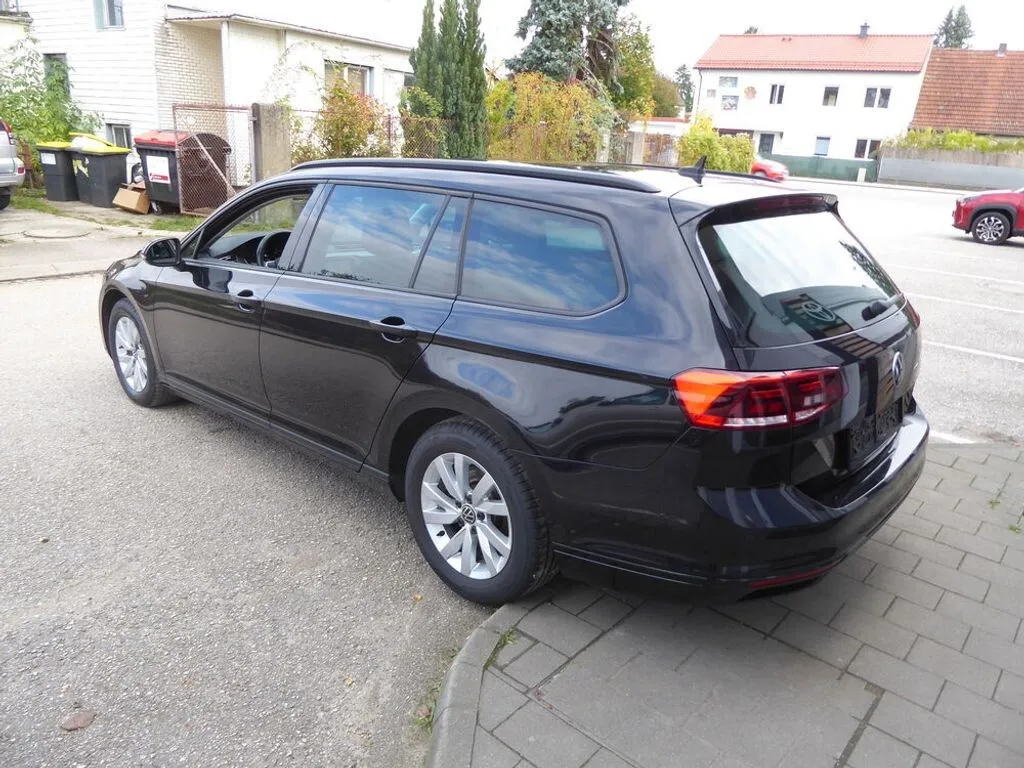Volkswagen Passat 2021 photo 3