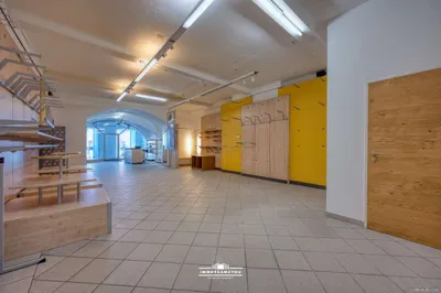 Gewerbeimmobilie mieten in Vöcklabruck – 210 m², € 1.891 – Bild 3 von 16