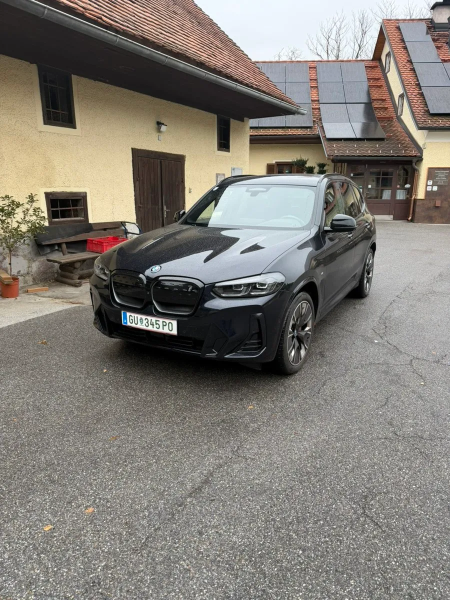 BMW Ix3 2023 photo 2