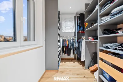 8-Zimmer-Haus kaufen in Bruck an der Leitha – 320,2 m², € 1.200.000 – Bild 12 von 24