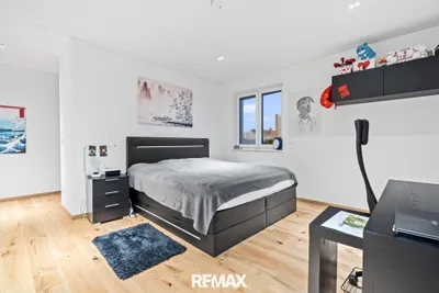 8-Zimmer-Haus kaufen in Bruck an der Leitha – 320,2 m², € 1.200.000 – Bild 11 von 24