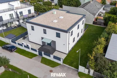 8-Zimmer-Haus kaufen in Bruck an der Leitha – 320,2 m², € 1.200.000