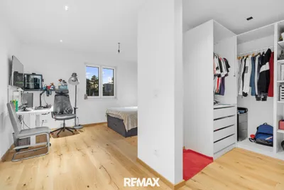 8-Zimmer-Haus kaufen in Bruck an der Leitha – 320,2 m², € 1.200.000 – Bild 13 von 24